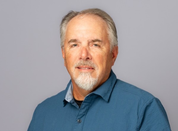 Mark Dirks headshot